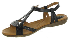 Roya Hannah Black Side