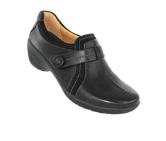 Un Faina, Front View